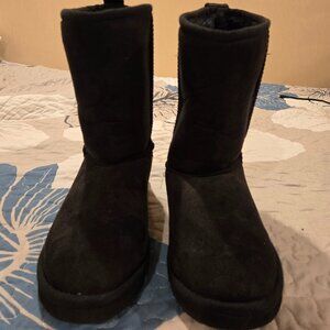 Aeropostale black faux suede faux fur lined boots